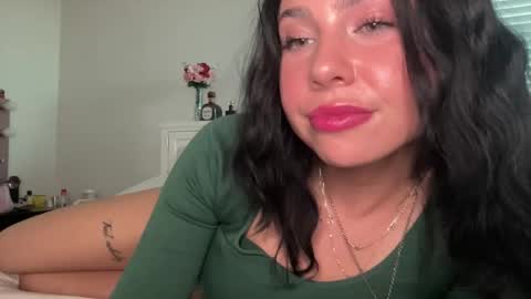 isabellekinsley online show from November 8, 12:13 am