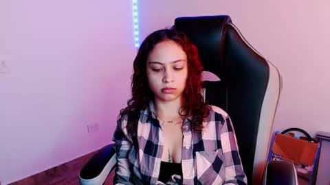 ISADORA online show from July 9, 7:18 pm