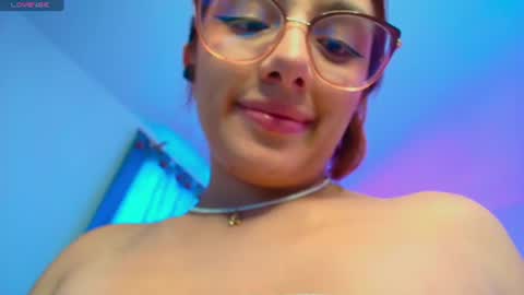 ISABELLA online show from July 22, 1:02 pm