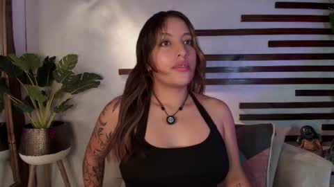 Isa online show from August 4, 12:34 pm