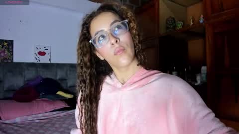 Snapshot of isangel_ chatting on October 22, 2:59 am Isabela online show from October 22, 2:59 am