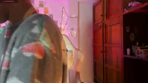Isabela  online show from June 19, 3:12 am
