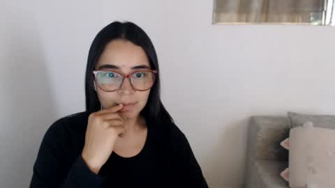 Emma online show from June 23, 10:16 pm