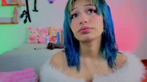 Isisjones18 online show from March 12, 12:09 pm