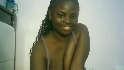 isla_booby online show from May 20, 5:48 am