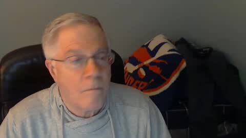 islesman22 online show from January 1, 3:23 am