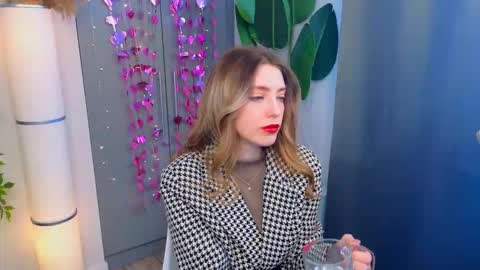 Emilia online show from February 21, 8:17 am