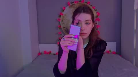 Emilia online show from March 18, 6:19 am