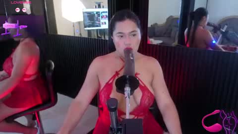 Issafoxx online show from July 31, 2:07 pm