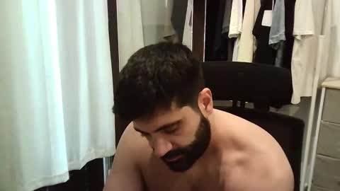 Snapshot of italianboybcn chatting on October 10, 7:47 am italianboybcn online show from October 10, 7:47 am