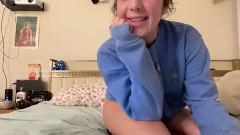ItalianKitty online show from June 24, 1:45 am