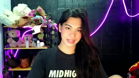 its_chloe20 online show from May 29, 2:04 pm