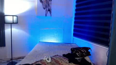 its_me_luna1111 online show from July 31, 7:31 am