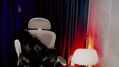 its_me_luna1111 online show from June 22, 3:25 am