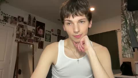 Snapshot of its_rowan chatting on October 2, 1:48 am Rowan online show from October 2, 1:48 am