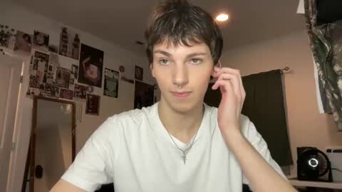 Snapshot of its_rowan chatting on September 24, 2:29 am Rowan online show from September 24, 2:29 am