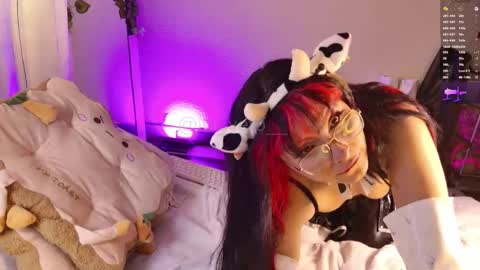 Fansly and Instagram Its vero   online show from November 20, 1:10 pm