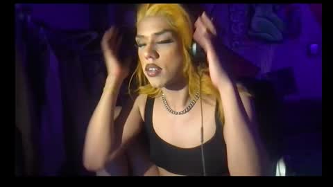 itsariessecrets online show from December 15, 8:43 am