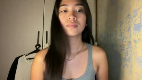 Candy online show from June 23, 1:28 pm