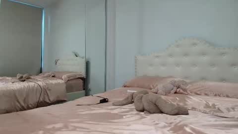 itschanelxx online show from November 18, 7:11 am