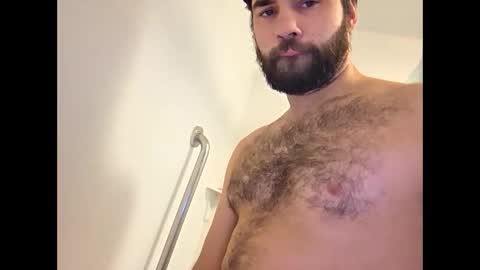 Snapshot of itsdaiton chatting on October 19, 4:33 pm Daiton online show from October 19, 4:33 pm