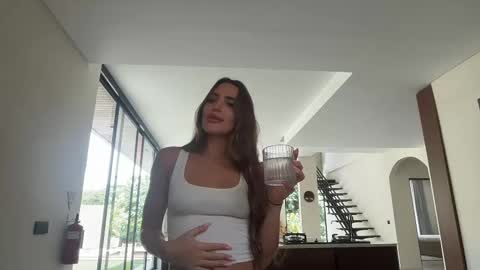 katarina  online show from February 12, 5:00 am