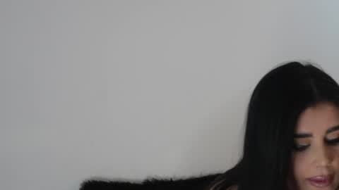 Kendra online show from April 25, 1:41 pm