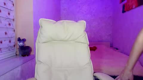 itslunaday online show from October 26, 5:01 pm