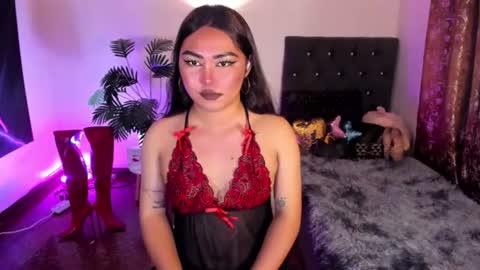 Siana online show from June 18, 4:01 pm