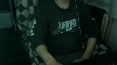 itsnotliam834 online show from April 3, 1:34 am