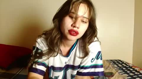 itssamus_aran online show from June 24, 1:23 am