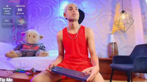 itszairen online show from April 30, 4:50 am