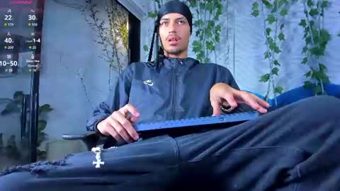itszairen online show from July 20, 6:05 am