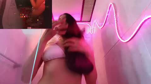 Itzel  online show from June 29, 5:34 pm