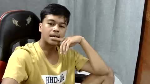 Jhonfred online show from April 28, 3:27 pm