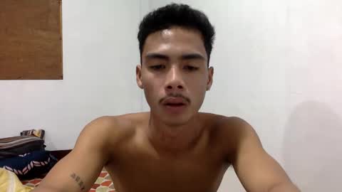 itzme_urboy online show from May 1, 6:40 am
