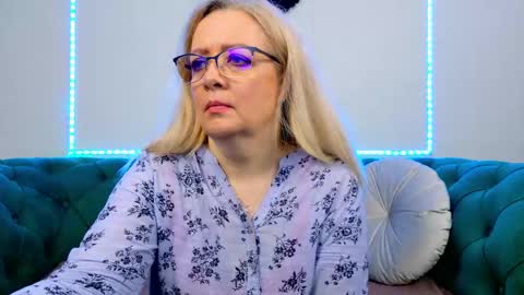 ivanacharm online show from June 1, 3:19 am