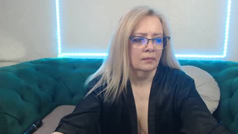 ivanacharm online show from May 14, 3:16 am