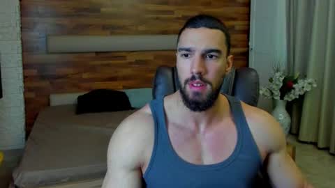 IvanHydee online show from June 14, 4:36 am
