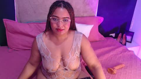 Ivannee  online show from January 25, 4:46 pm