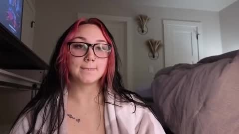 ivey jade online show from November 26, 9:06 am