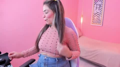 Ivonne online show from May 13, 8:40 pm