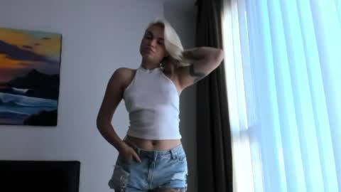 ivory_soule online show from May 6, 2:28 am