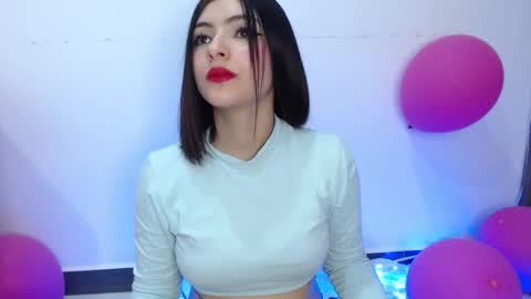 tender girl  online show from March 26, 3:56 am