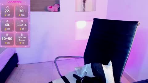 i v y  b l i s s online show from February 23, 3:18 pm