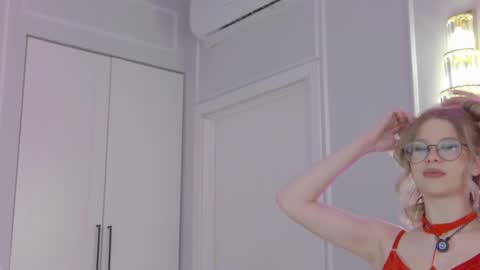  Ivy  online show from February 17, 6:51 pm