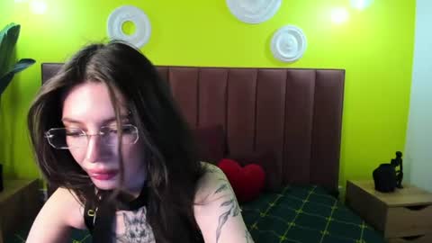 Ivy online show from June 25, 2:52 am