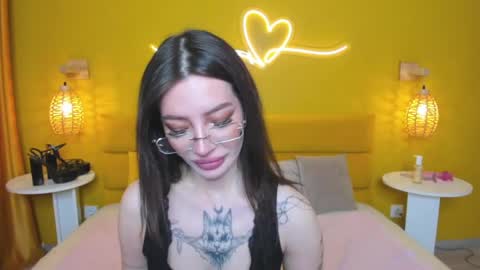 Ivy online show from May 3, 2:17 am
