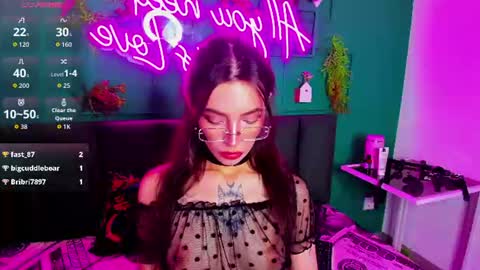 Ivy online show from July 27, 2:53 am