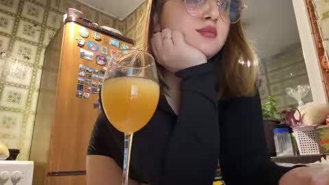 ivyglimpse online show from October 13, 5:59 pm